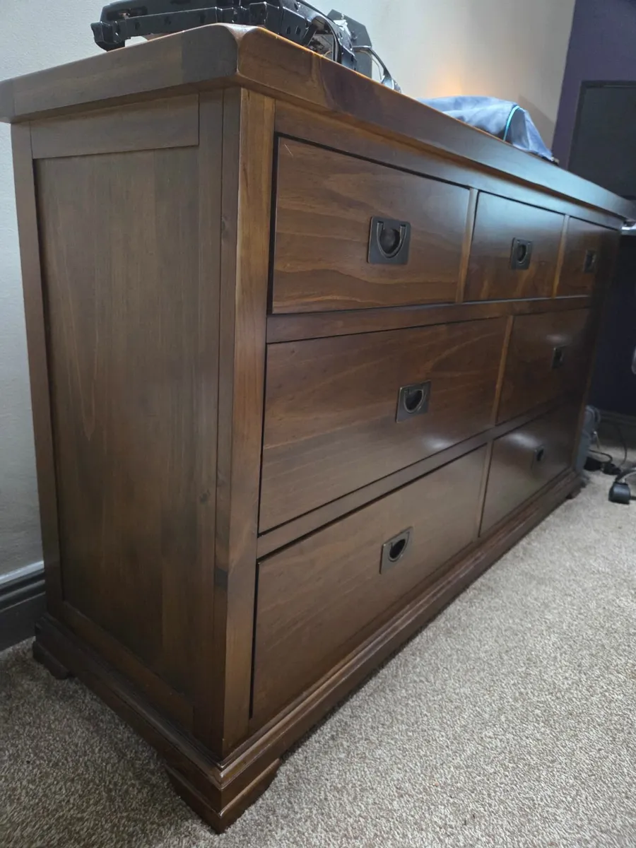 7 drawer chest of drawers - Image 1