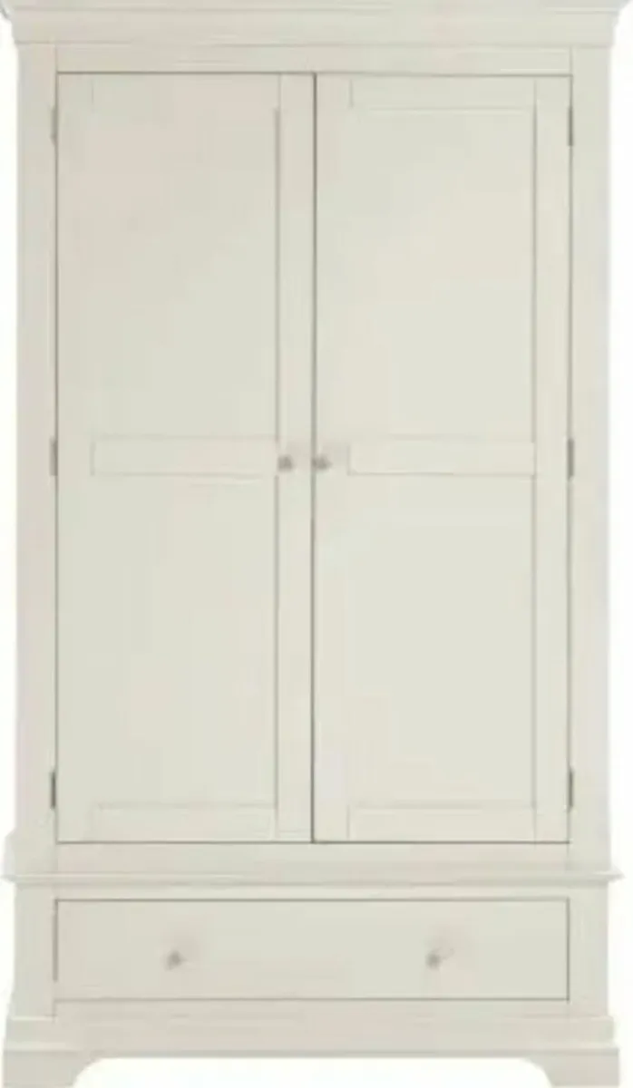 Bordeaux Ivory 5 Piece Bedroom Set - Image 2