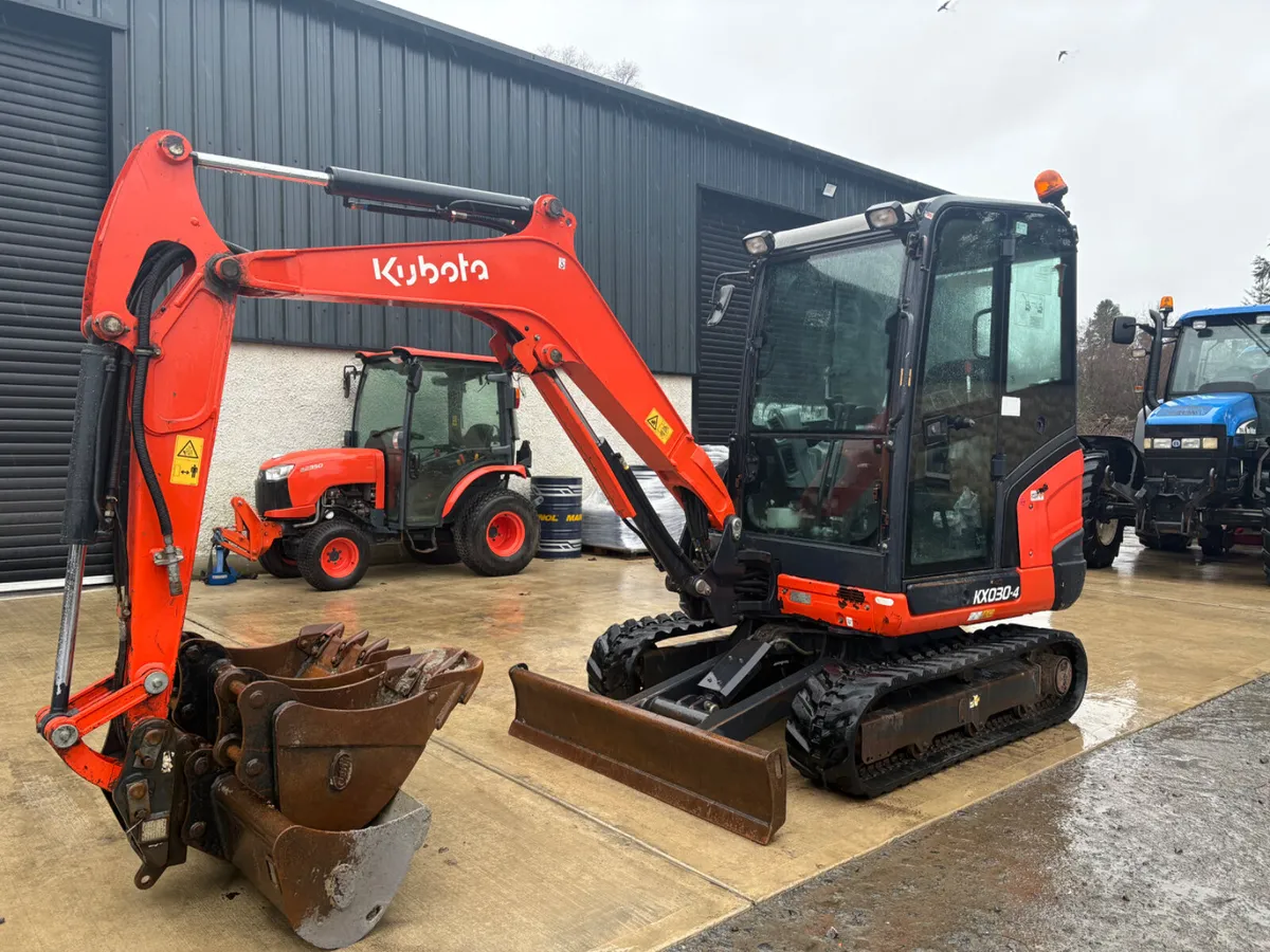 2019 Kubota KX030-4 2800hrs - Image 3