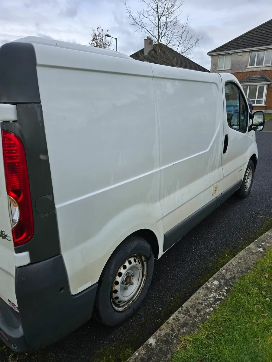 Renault Trafic 2009 - Image 2
