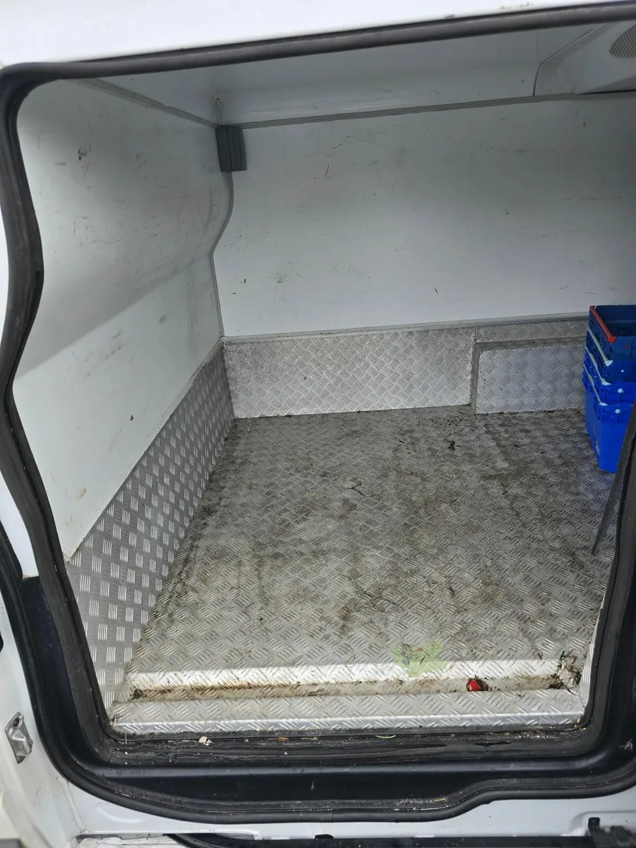 Renault Trafic 2009 - Image 3