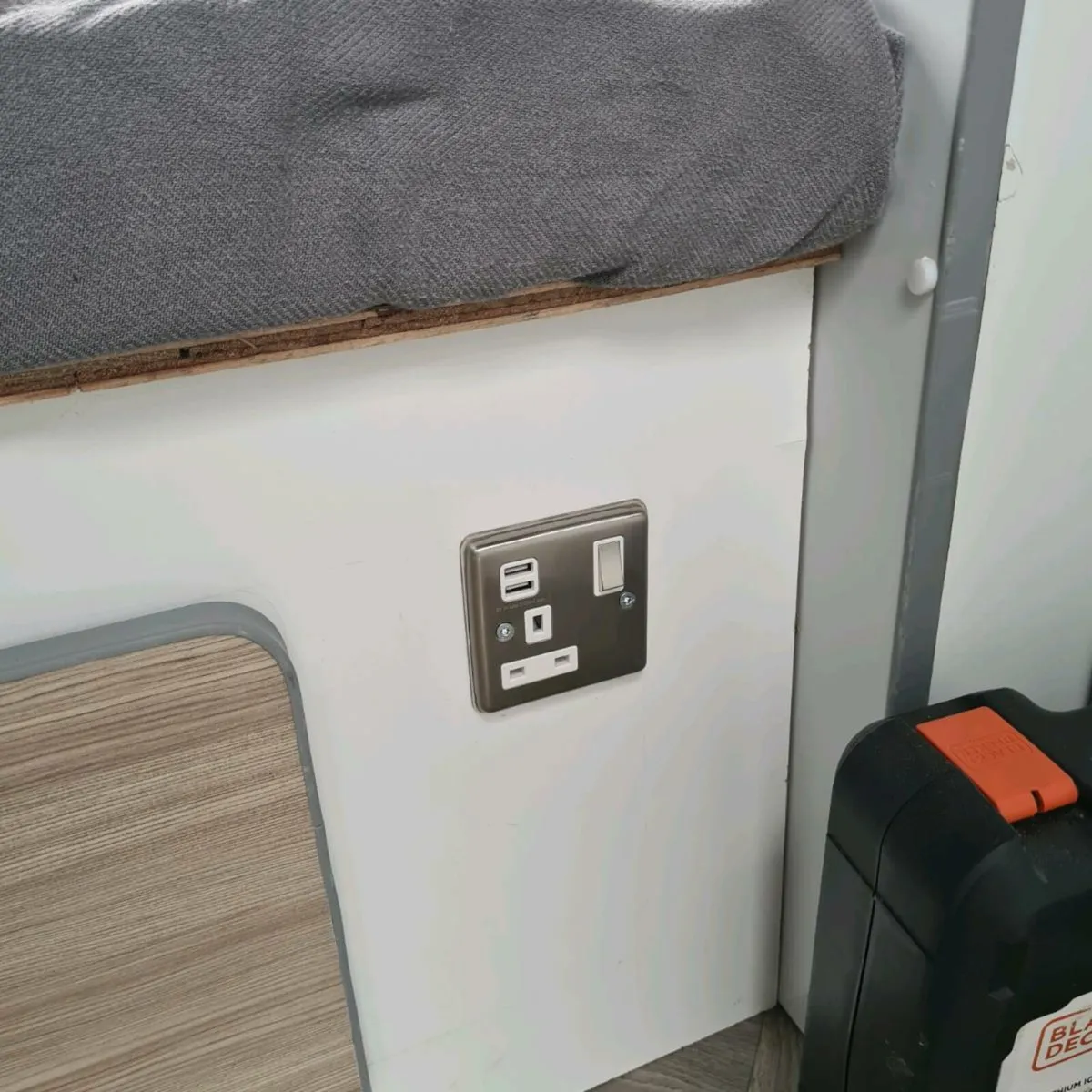 Camping Renault Master camper van for sale - Image 3