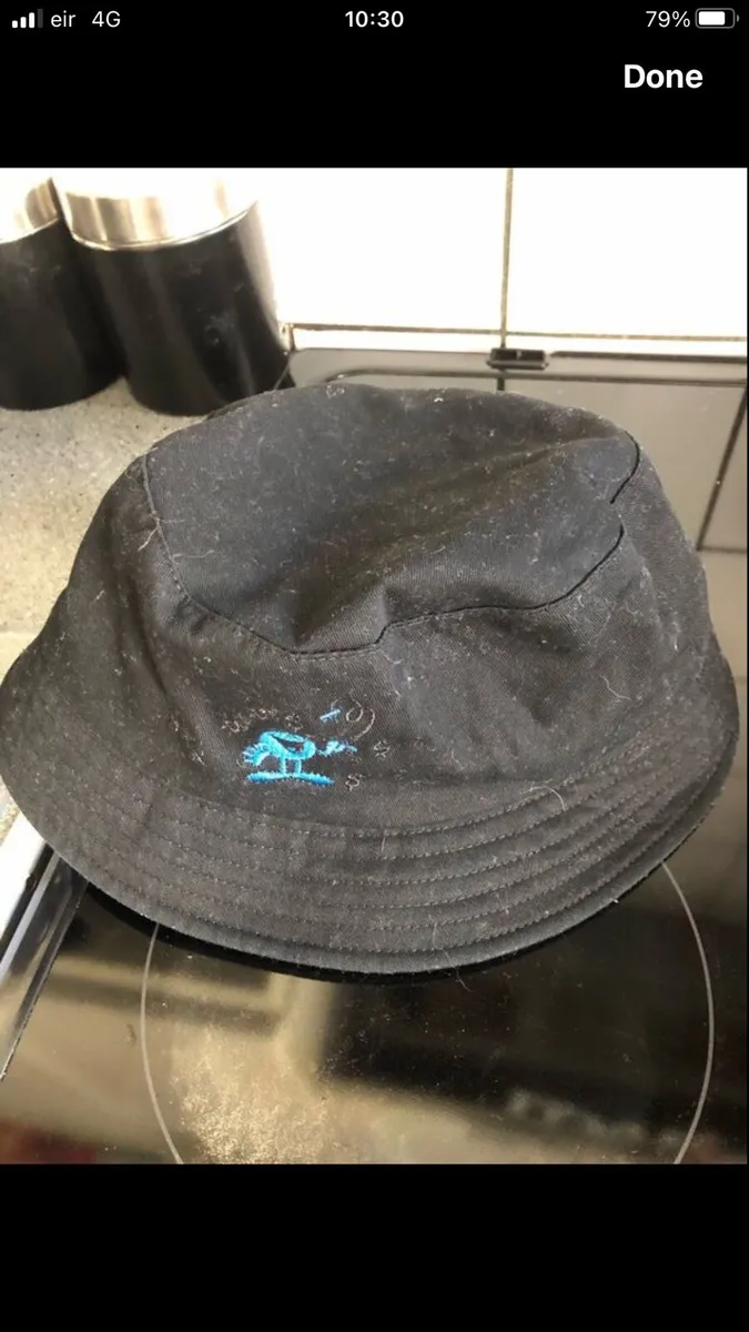 Mens hat €5 - Image 1