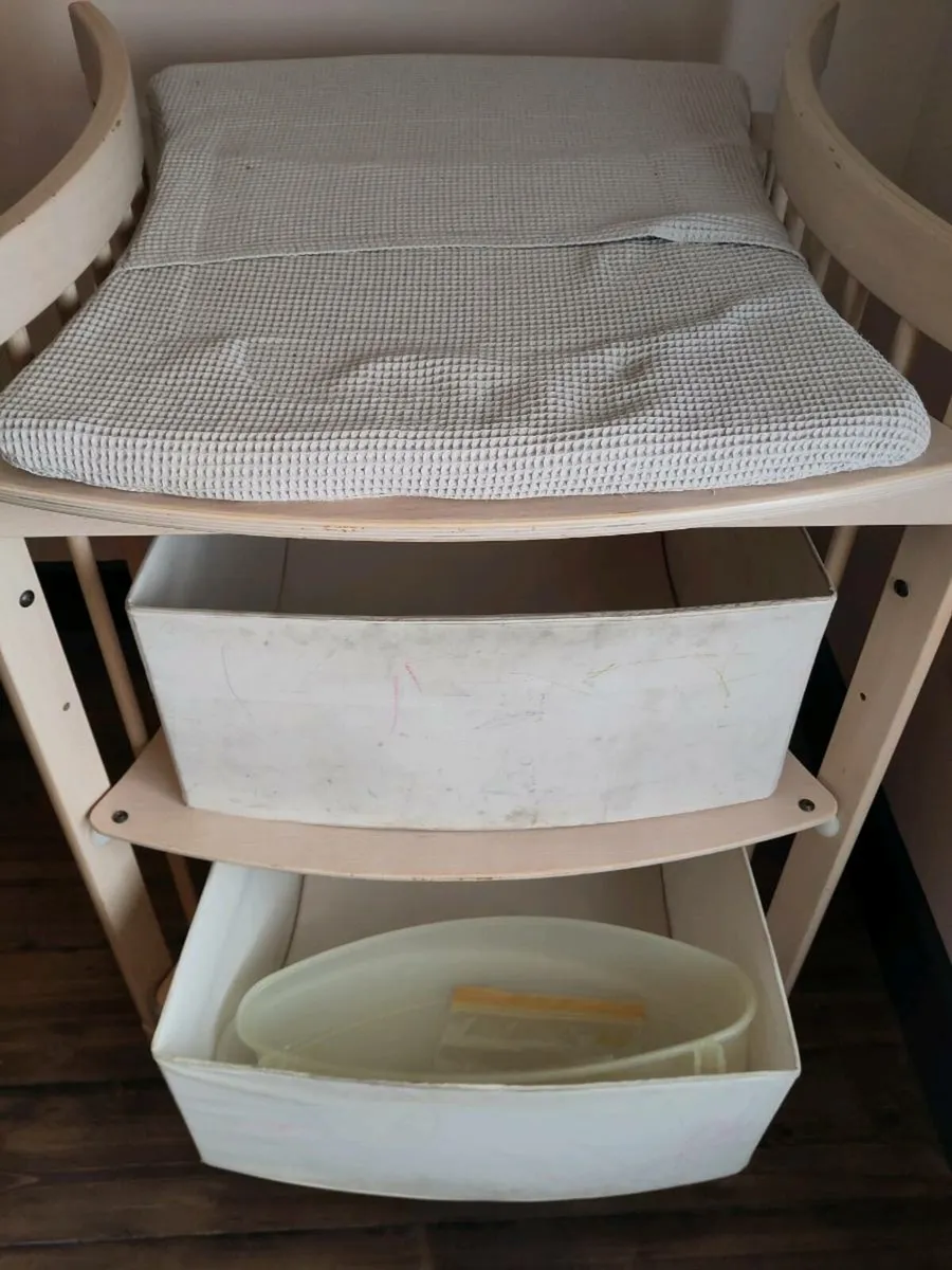 Stokke Changing Table - Image 3