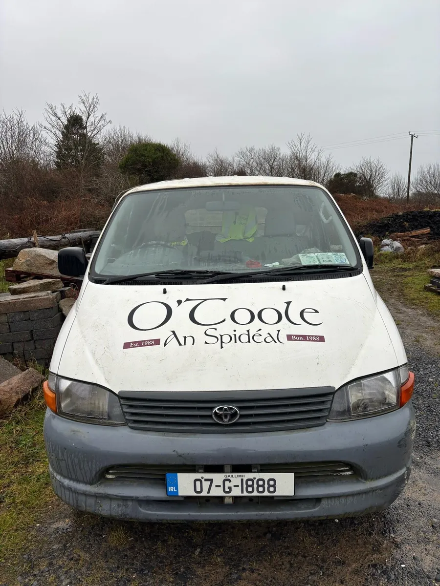 Toyota hi ace - Image 2