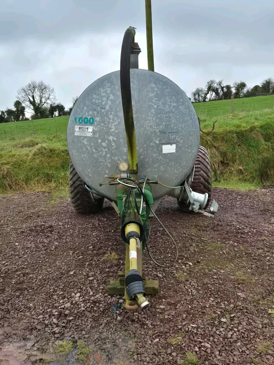 1600 Rossmore Tanker - Image 2