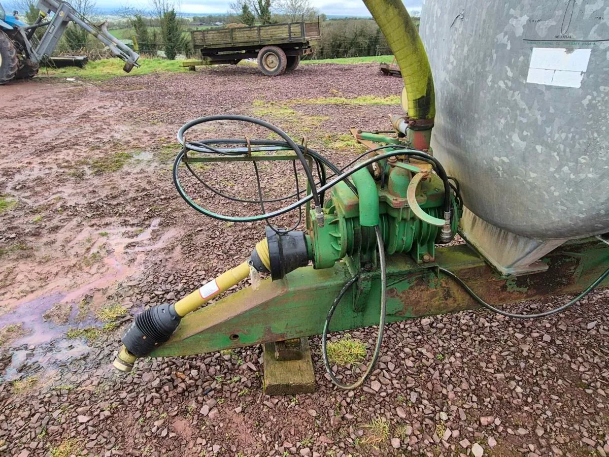 1600 Rossmore Tanker - Image 4