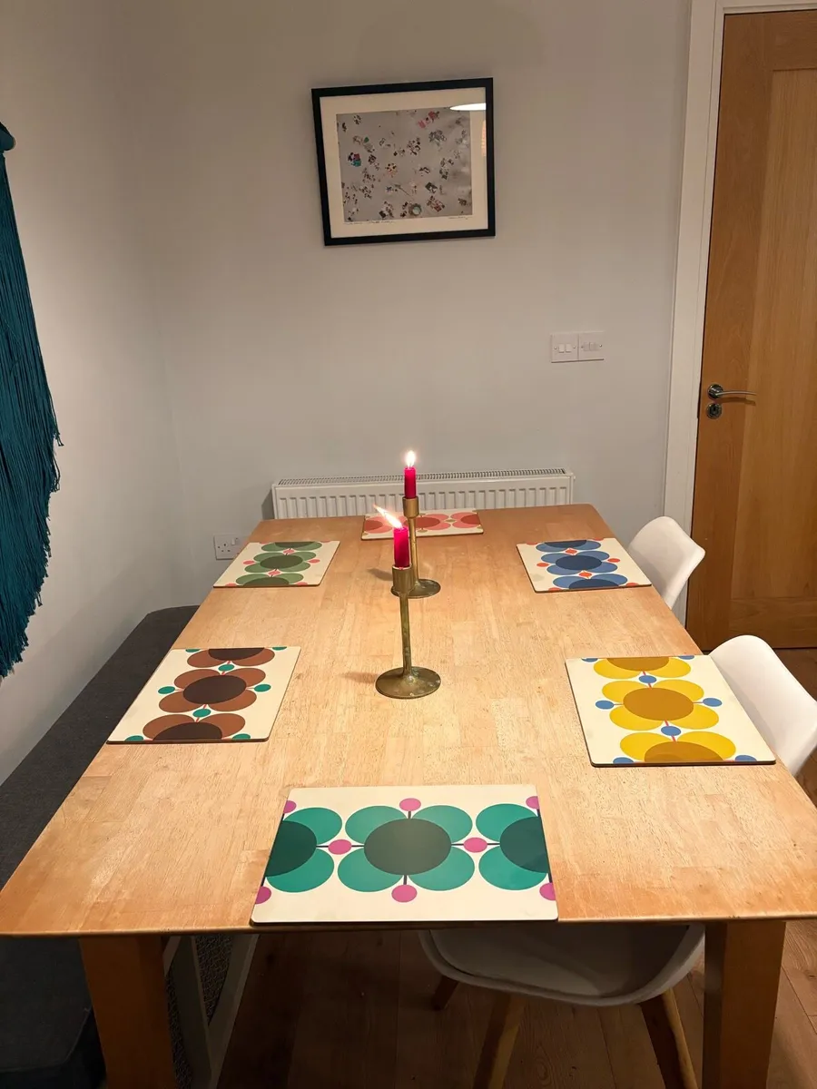 Kitchen table - Image 2