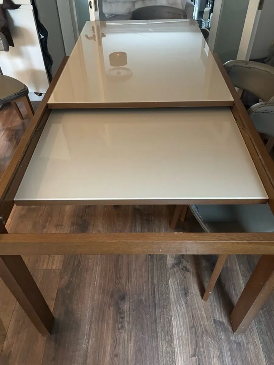 dining table - Image 3