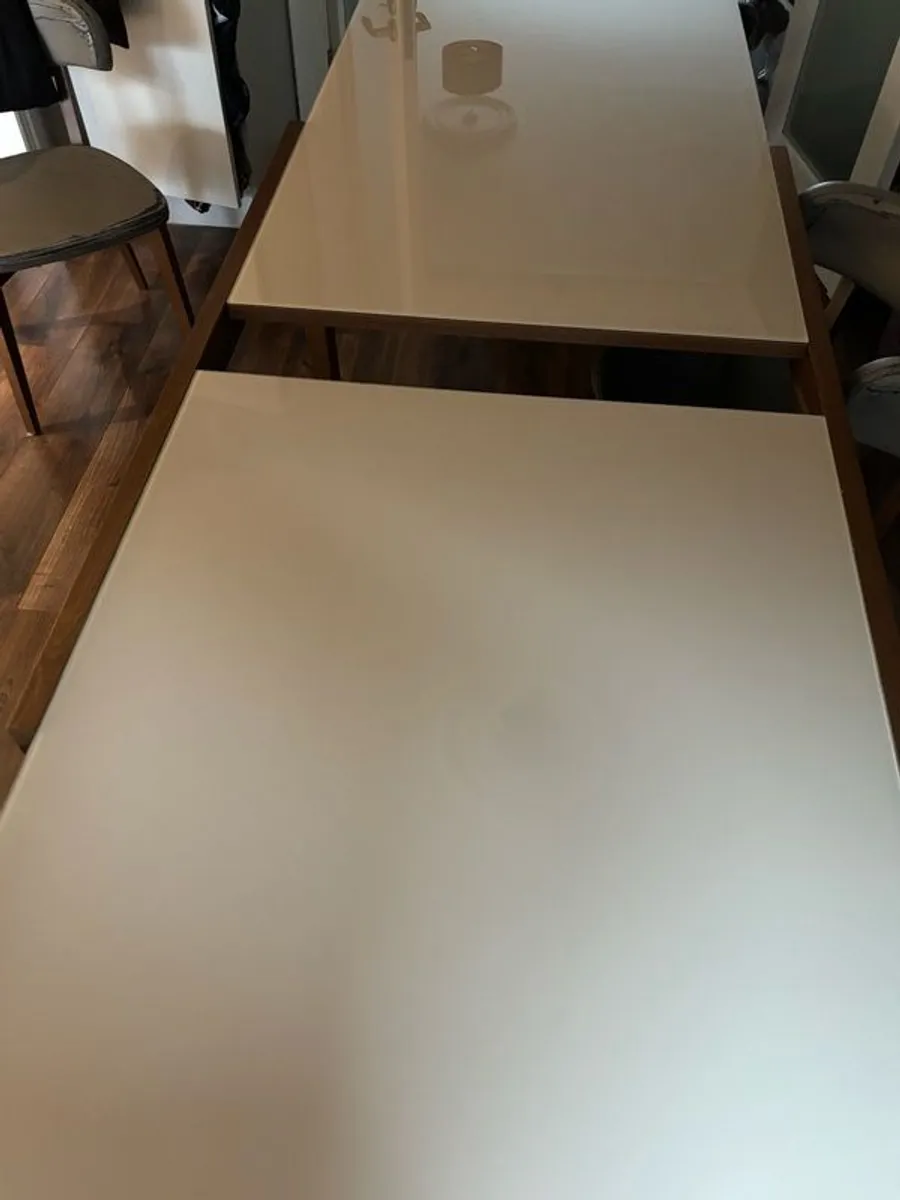 dining table - Image 4
