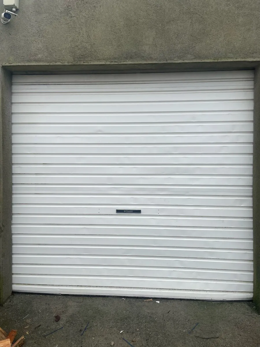 Garage rolling door - Image 1