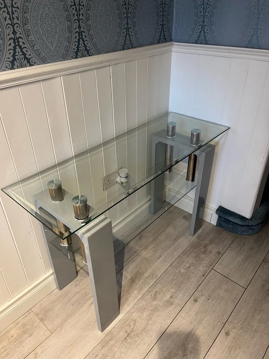 Kitchen table and chairs and glass unit - Image 2