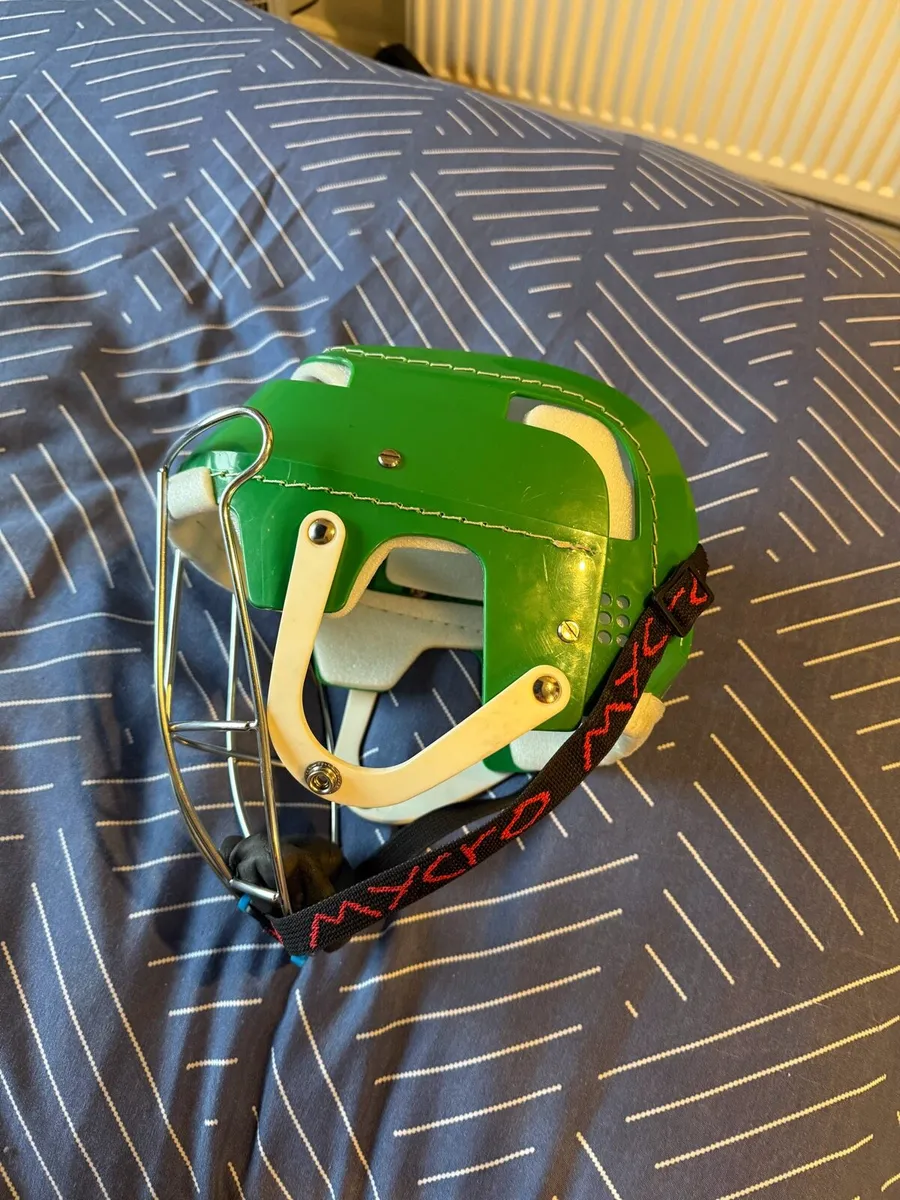 Mint condition replica cooper helmet master craft - Image 3