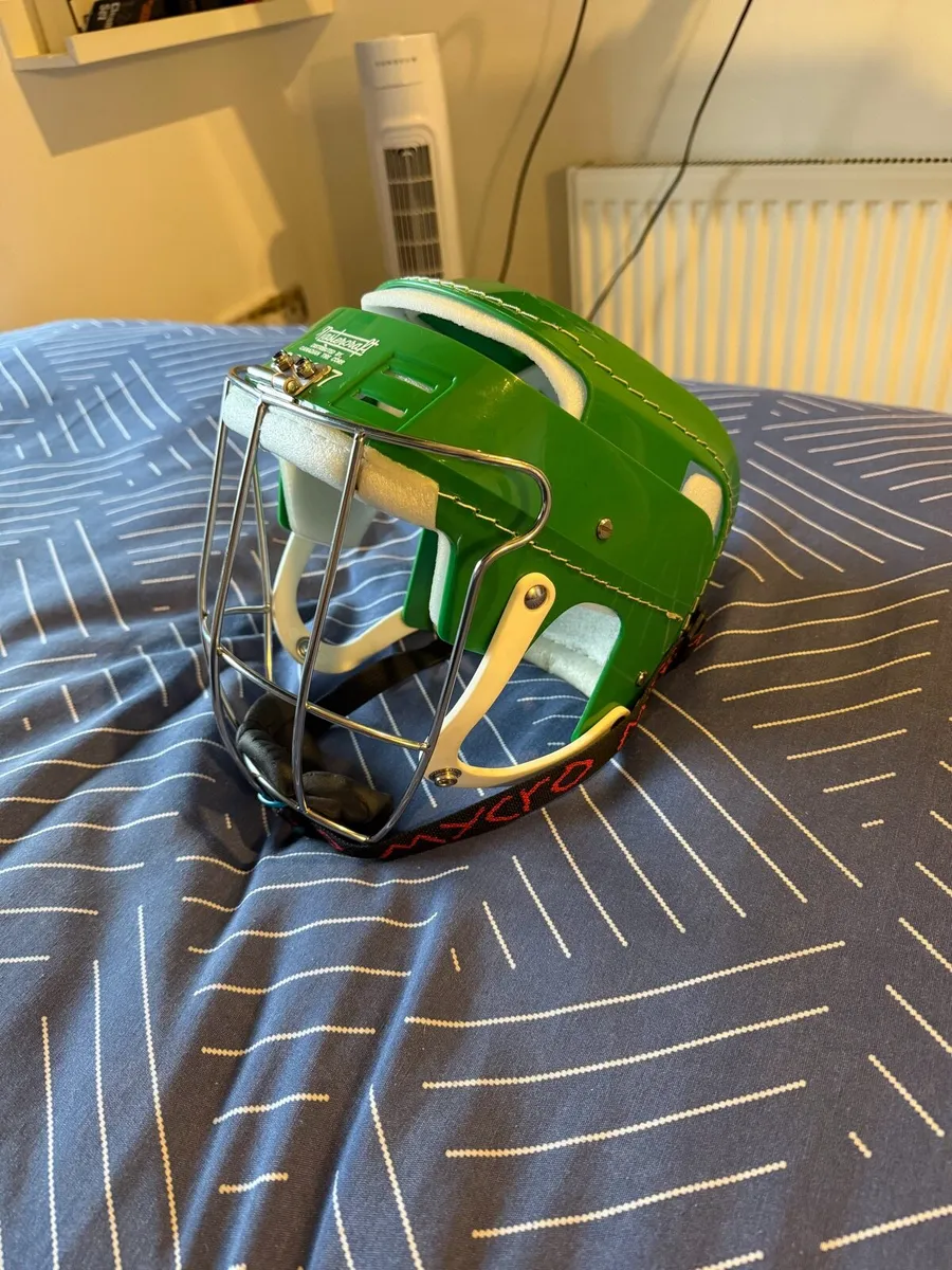 Mint condition replica cooper helmet master craft - Image 4