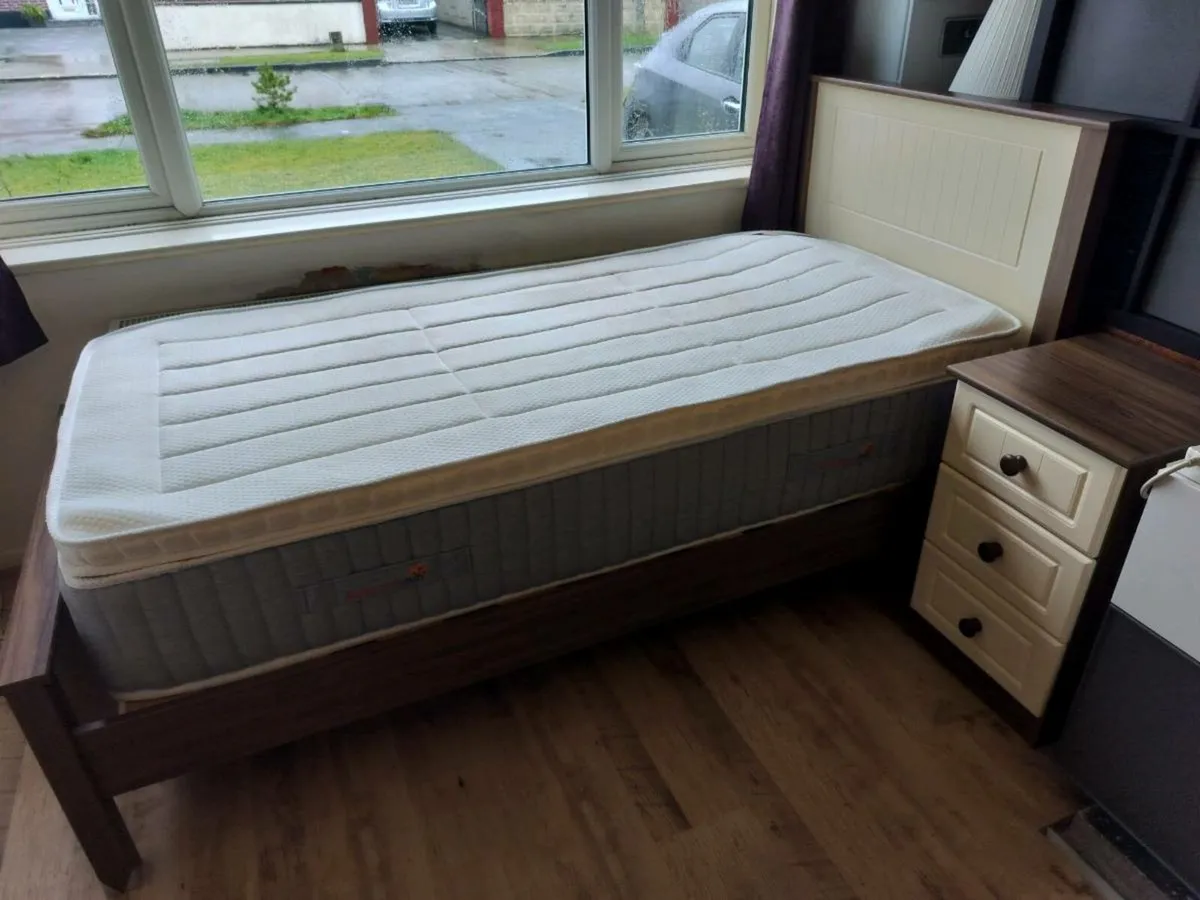Single bed frame - Image 1