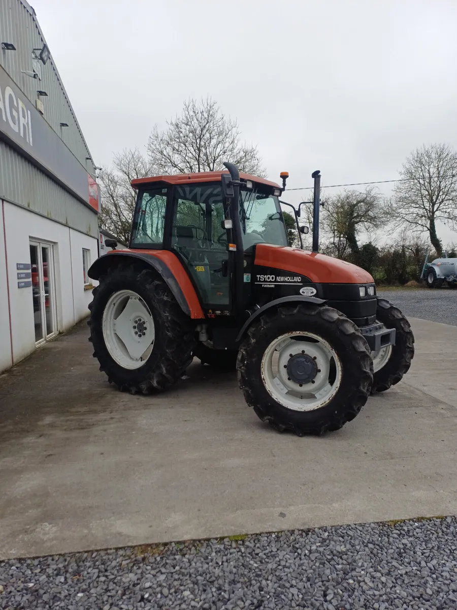 TS 100 New Holland - Image 3