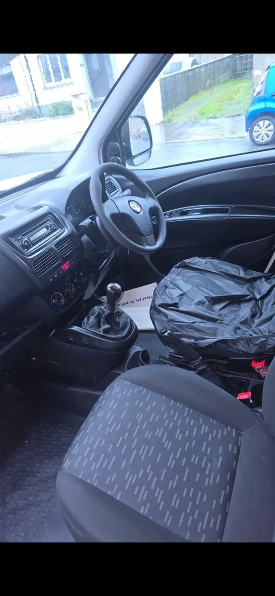 Vauxhall combo 2015 - Image 4