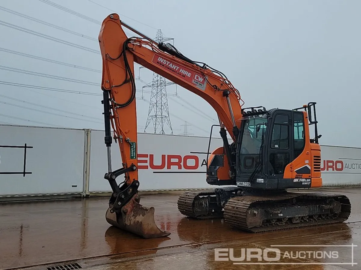2022 Doosan DX140LCR-7 - Image 1
