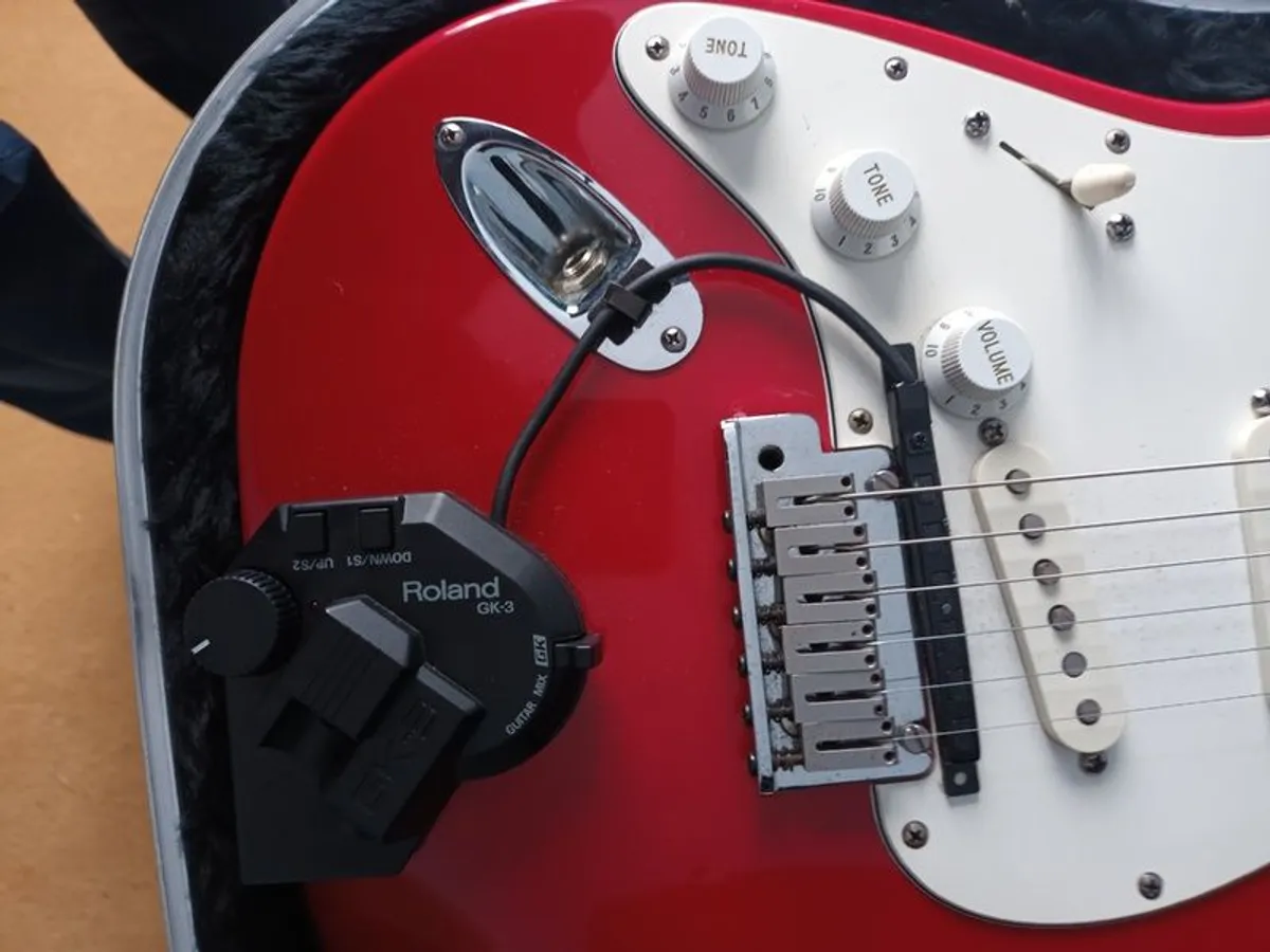 Guitar Synthesiser - Image 3