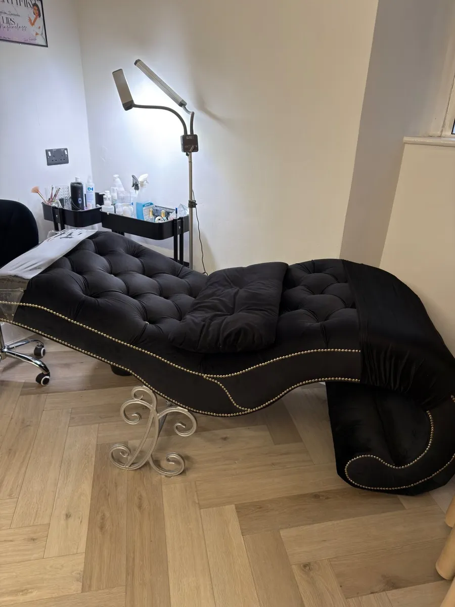 Lash beauty bed - Image 1
