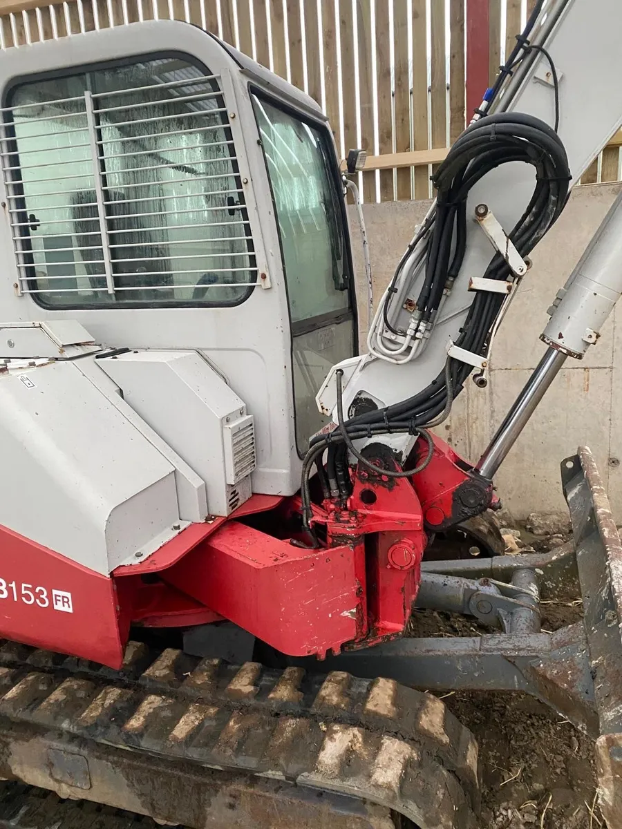 5 Ton Takeuchi digger - Image 1
