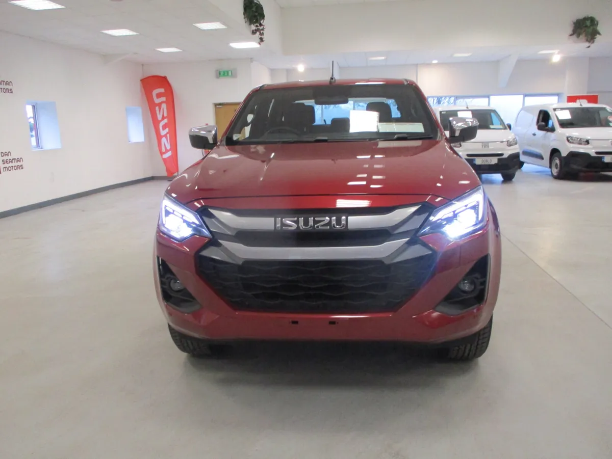 NEW ISUZU D-MAX LS CREW CAB AUTO - Image 3