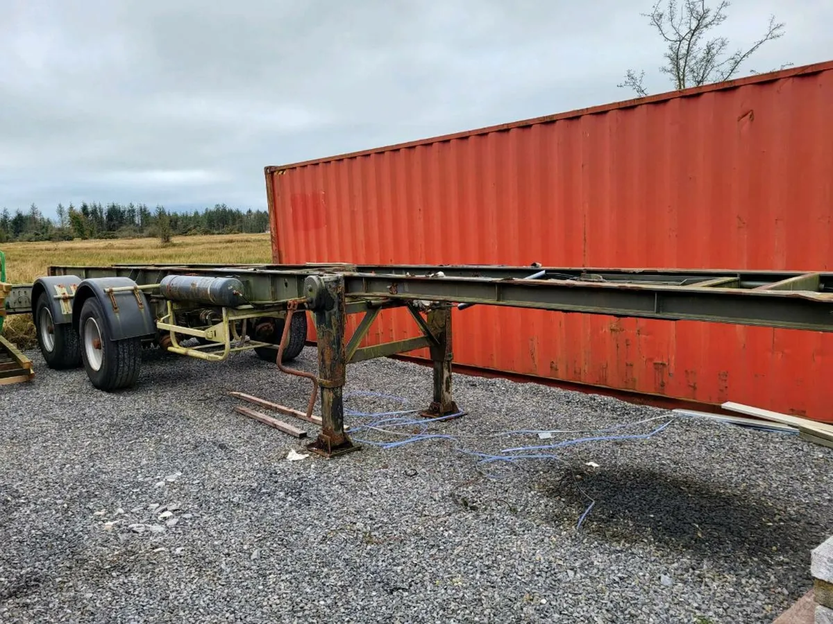 34ft steer axel chassis - Image 1