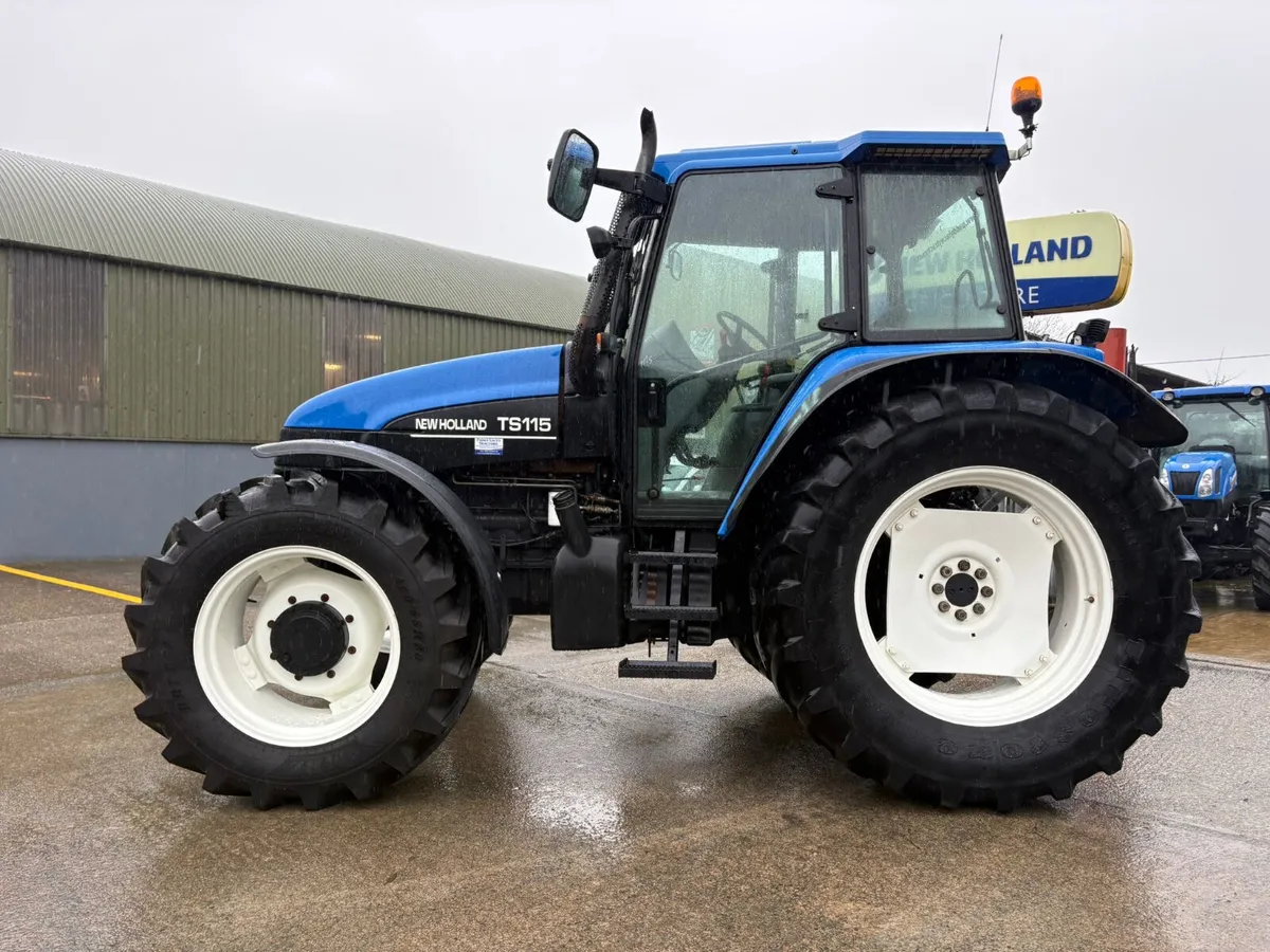 2003 New Holland TS115 4x4 - Image 4