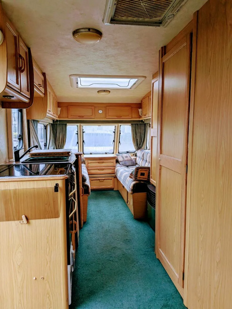 4/5 berth caravan - Image 4
