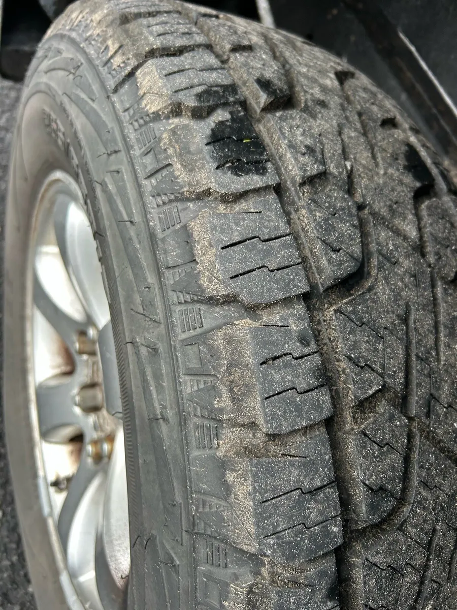 Toyota landcruiser - Image 4