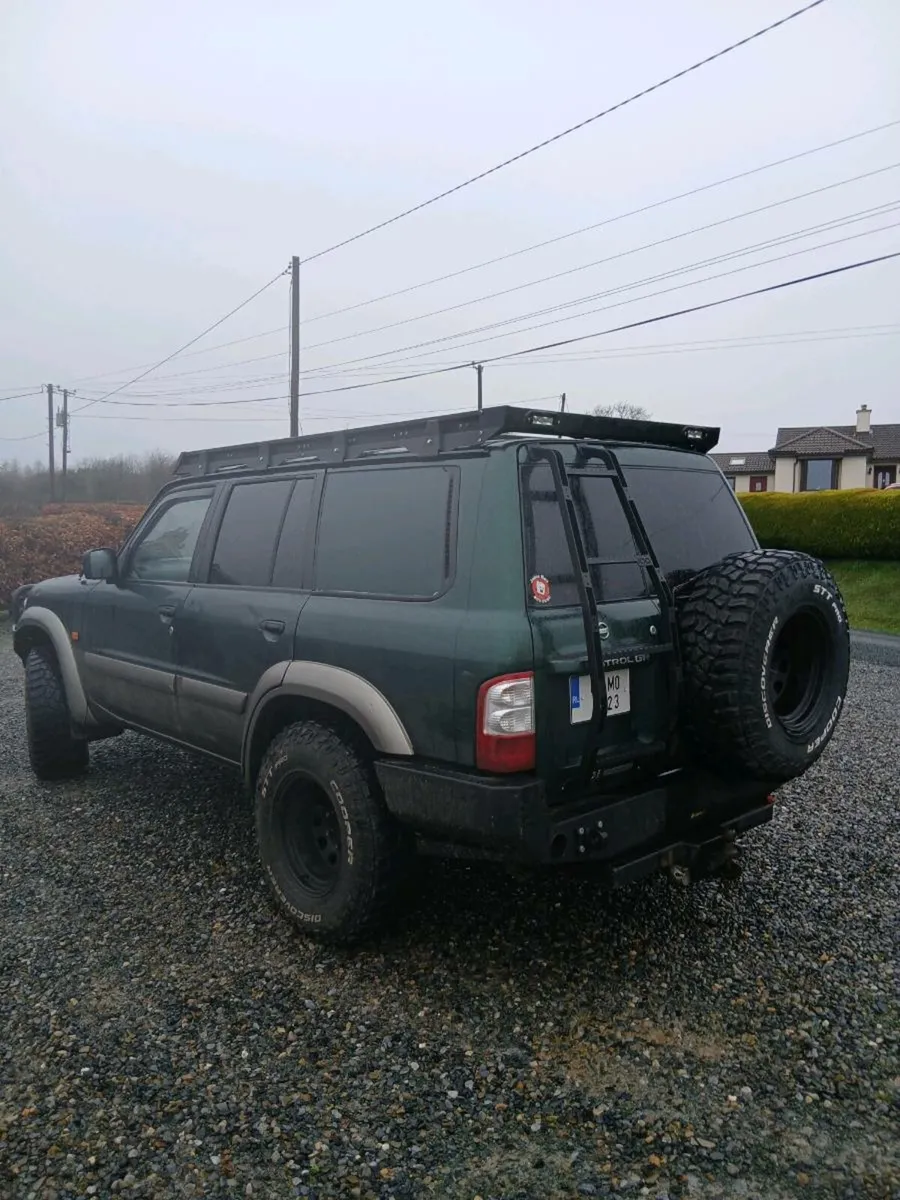 04 Nissan patrol - Image 4