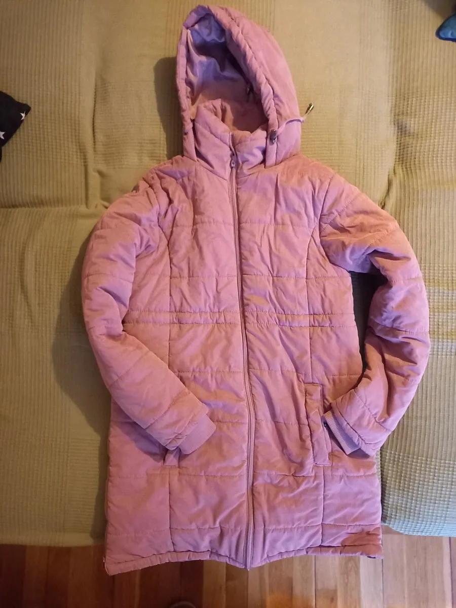 Pregnancy and baby wearing winter coat - Image 2