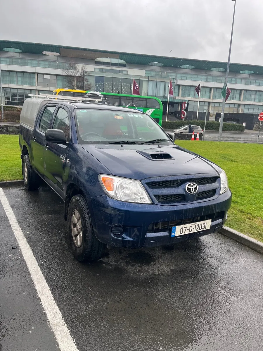 Toyota Hilux 2007 - Image 2
