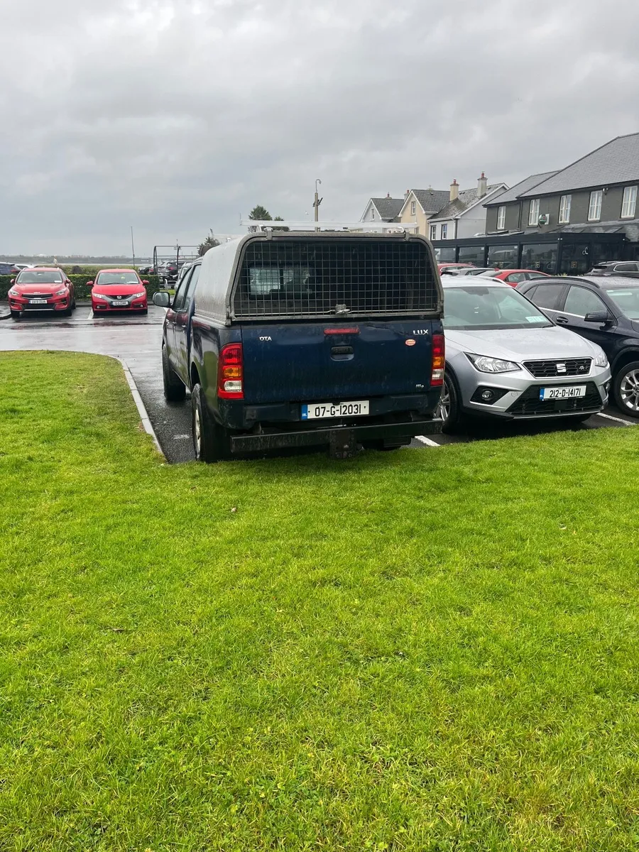 Toyota Hilux 2007 - Image 4