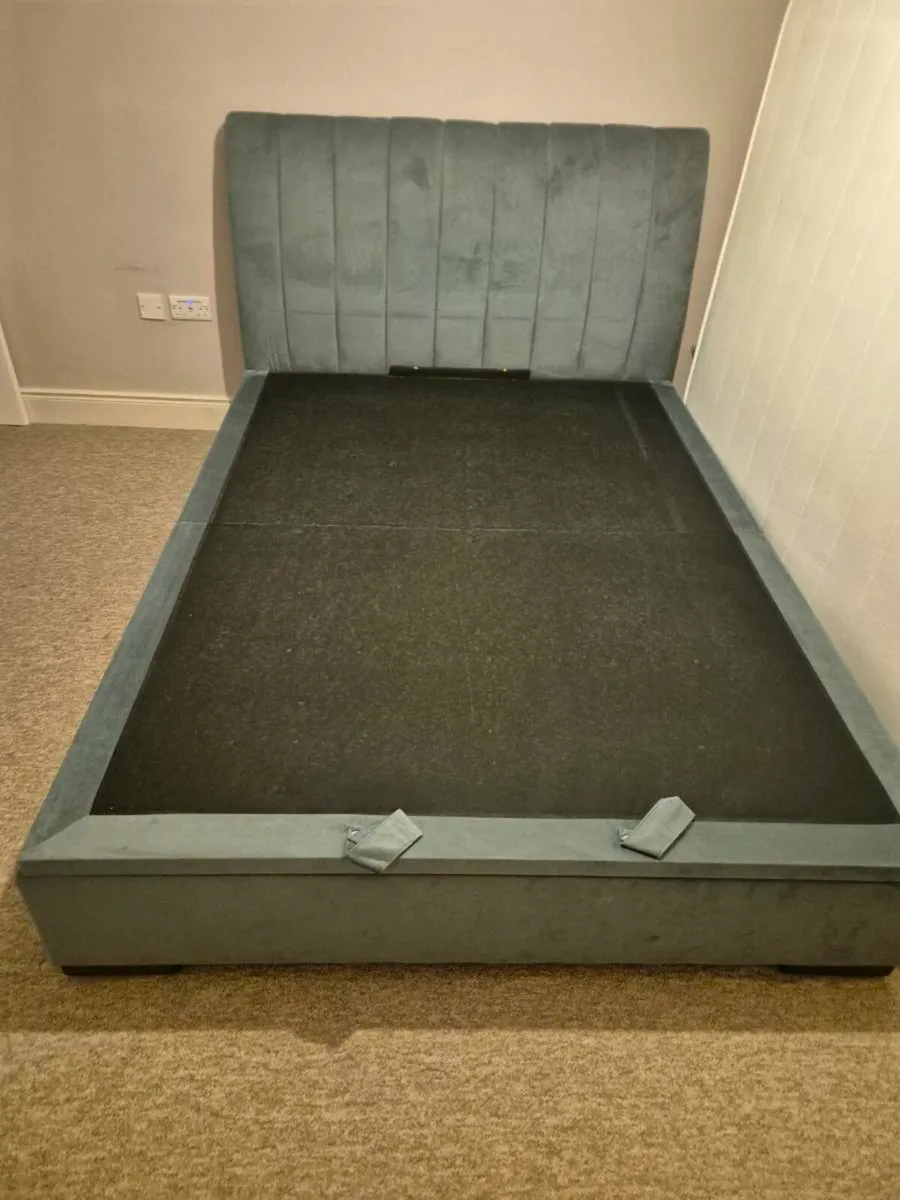 King Size (5ft) Grey Fabric Ottoman Bed