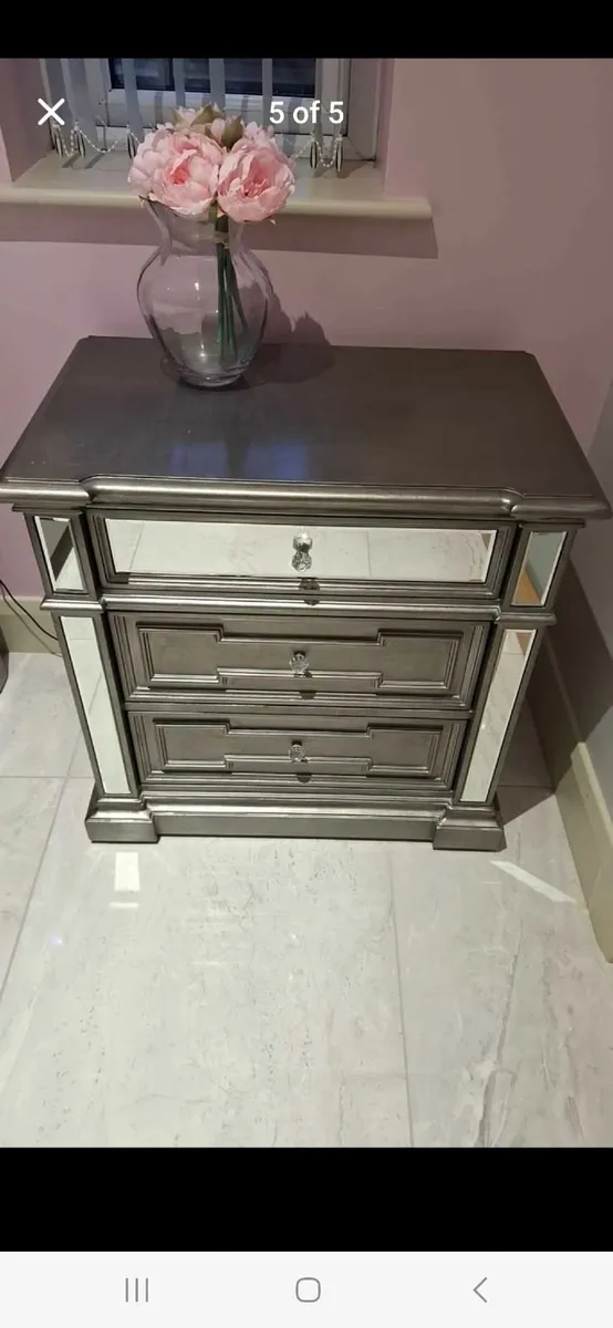 King size bed and two matching side units. - Image 1