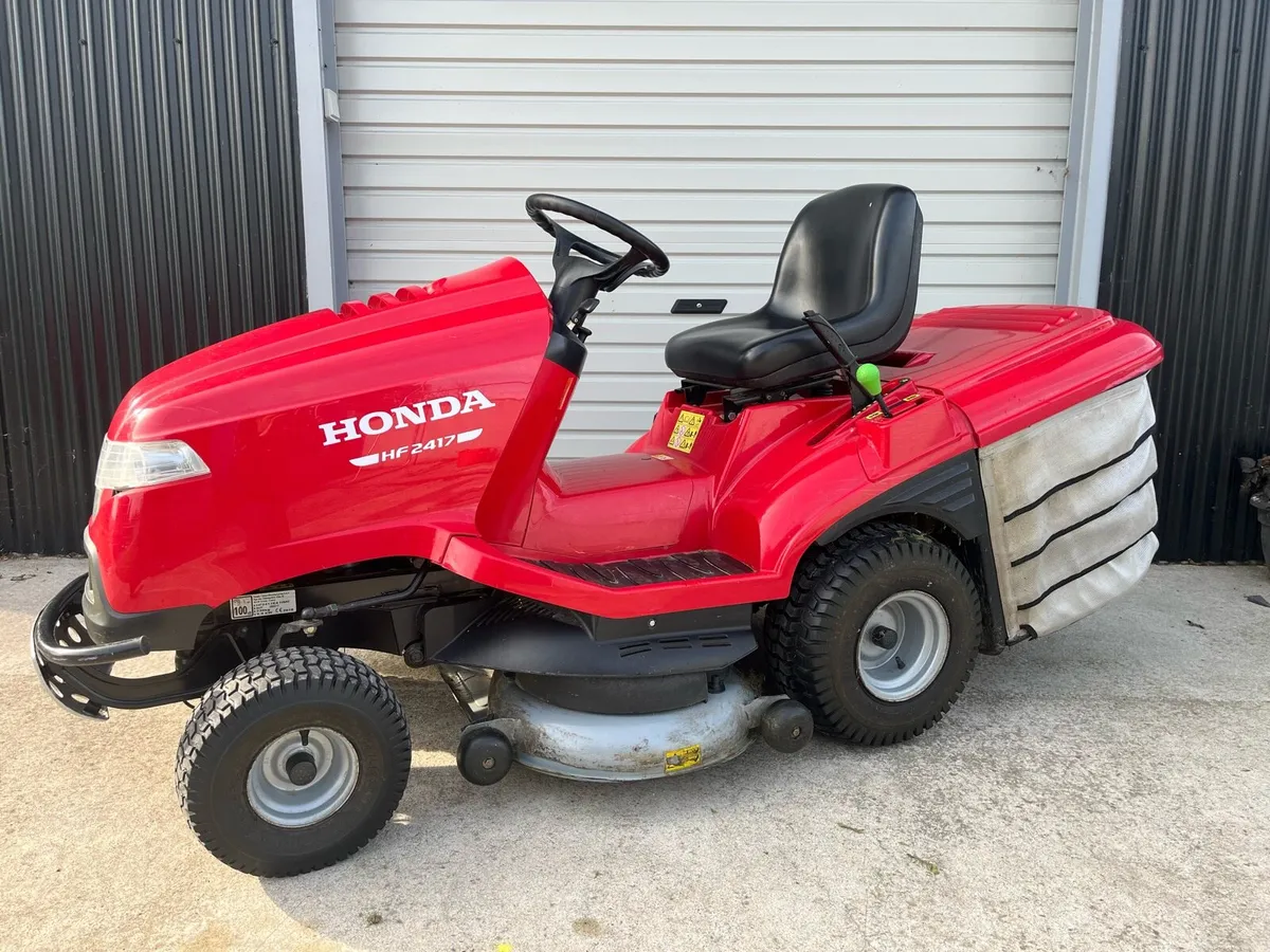 Honda 2417 Lawnmower - Image 1