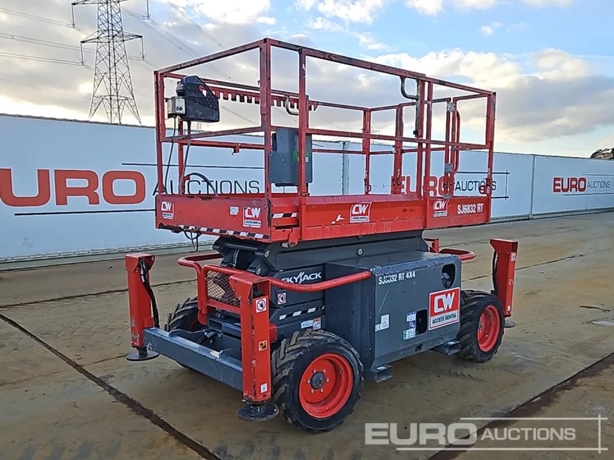 2021 SkyJack SJ6832RT - Image 1