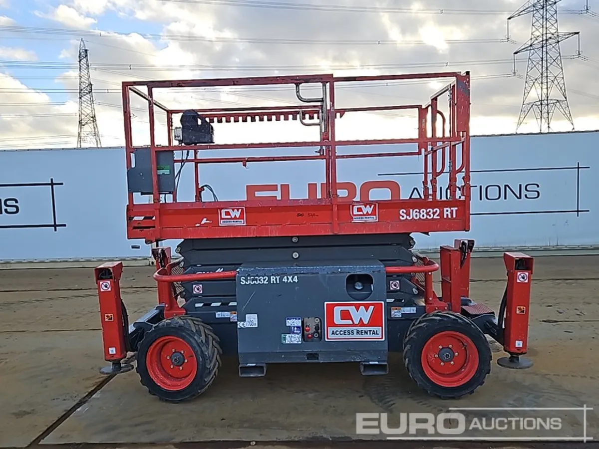 2021 SkyJack SJ6832RT - Image 2