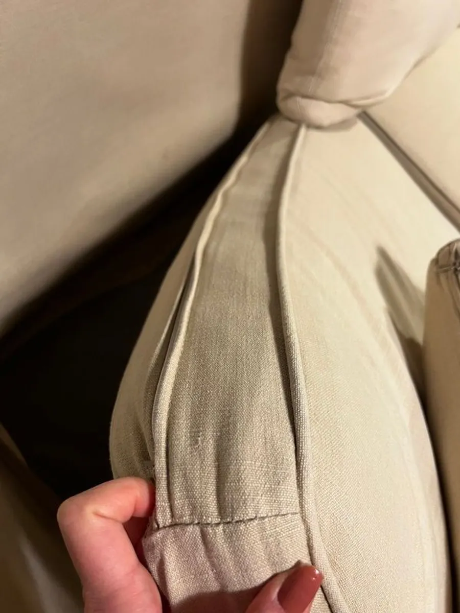 High Quality 3 Seater Sofa  Fully Removable & Washable Covers - Image 4