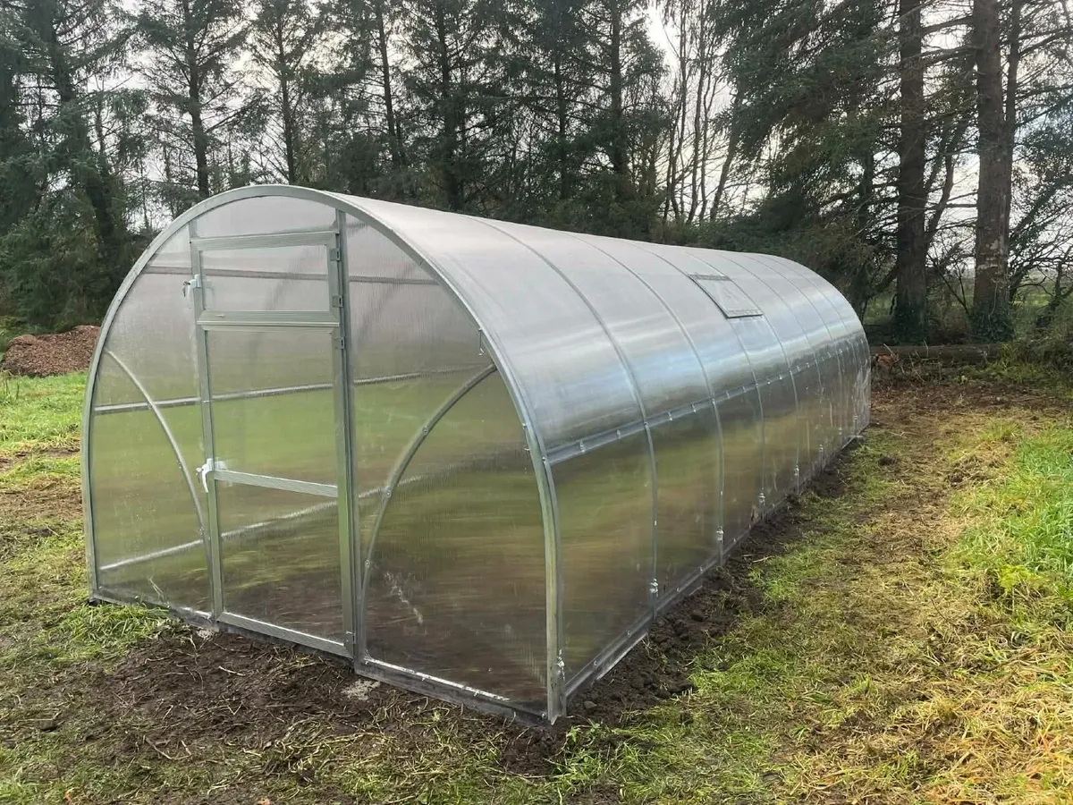 New SIGMA LUX 3 - Image 4