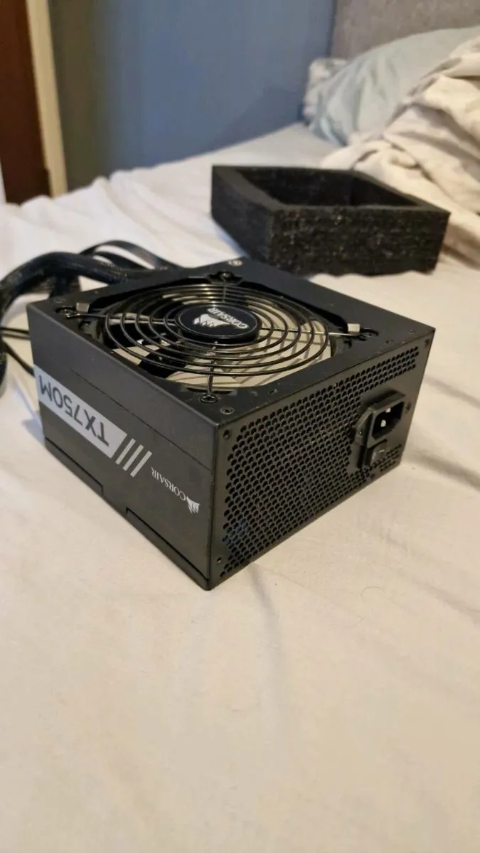 Corsair TX750M 750 Watt Semi Modular Power Supply - Image 4