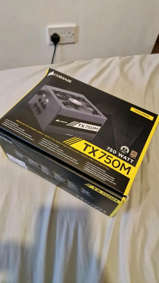 Corsair TX750M 750 Watt Semi Modular Power Supply - Image 1