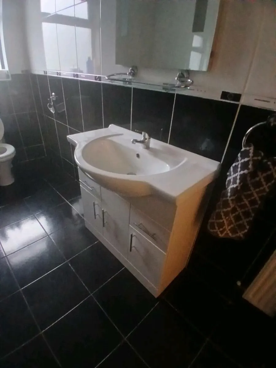 Vanity unit - Image 1