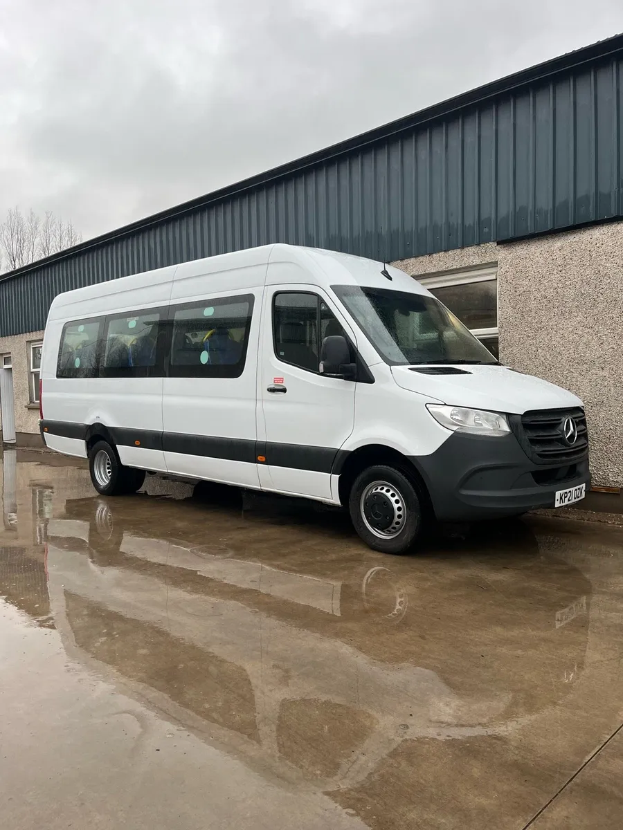 Mercedes Sprinter 19 Seater - Image 1