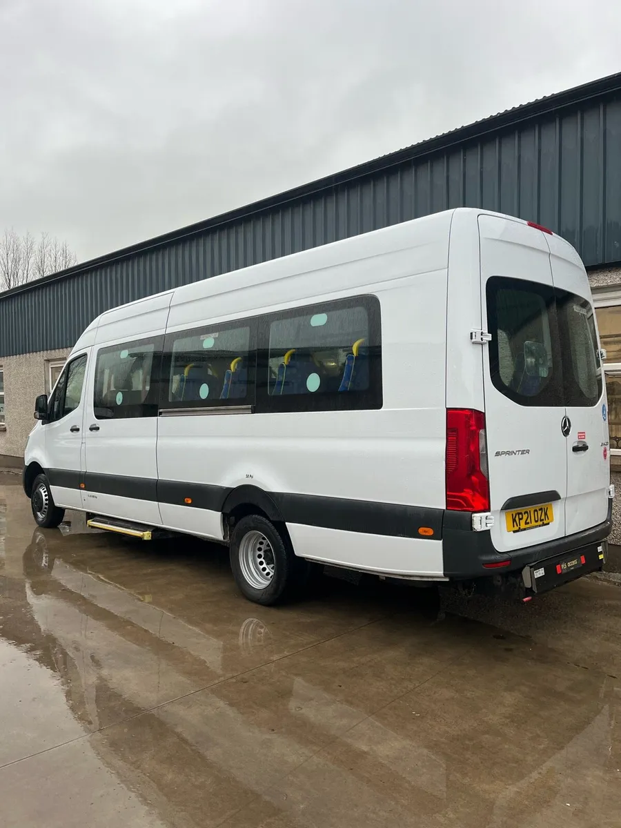 Mercedes Sprinter 19 Seater - Image 3