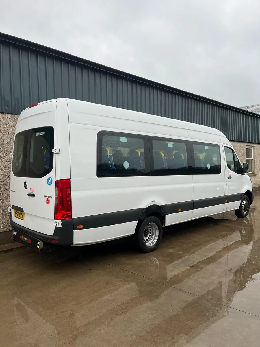 Mercedes Sprinter 19 Seater - Image 4