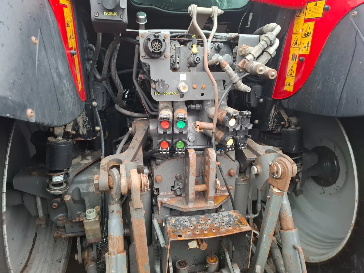 2009 Massey Ferguson 6480 - Image 4