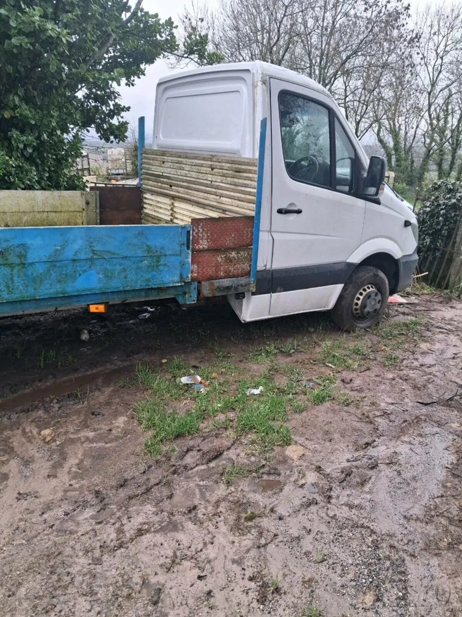 Mercedes Sprinter box van - Image 2