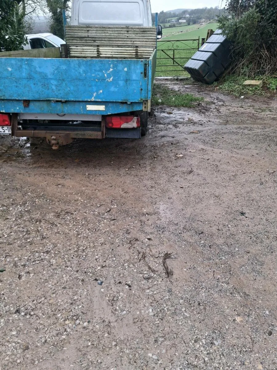 Mercedes Sprinter box van - Image 3